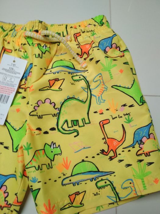 Spodenki dinozaury 128 nowe