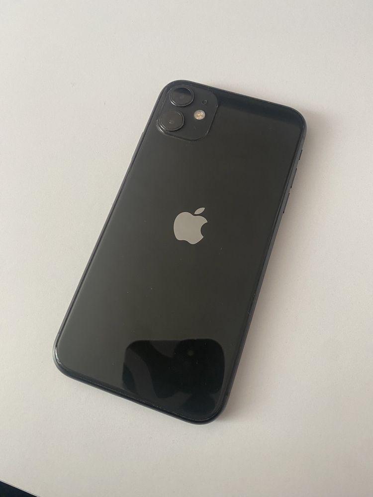 Iphone 11 Black 64gb R-SIM/SIM LOCKED