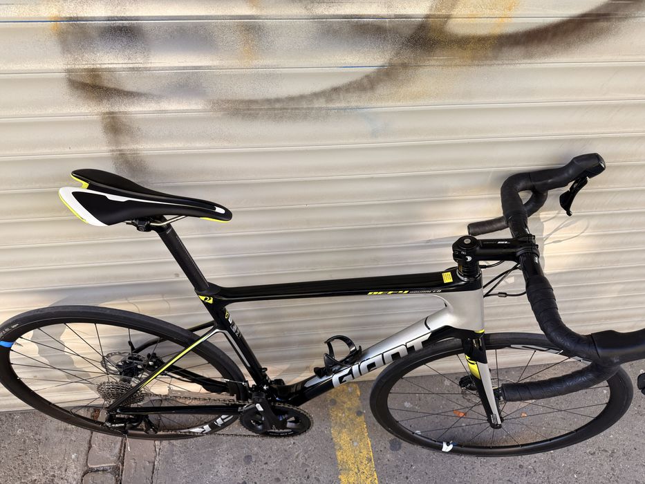 Rower szosowy giant defy advanced 2 r.  M/L shimano 105 2/11