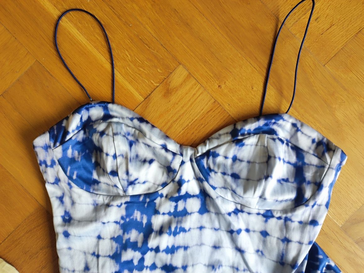 Сукня на тонких бретелях з розрізом Asos