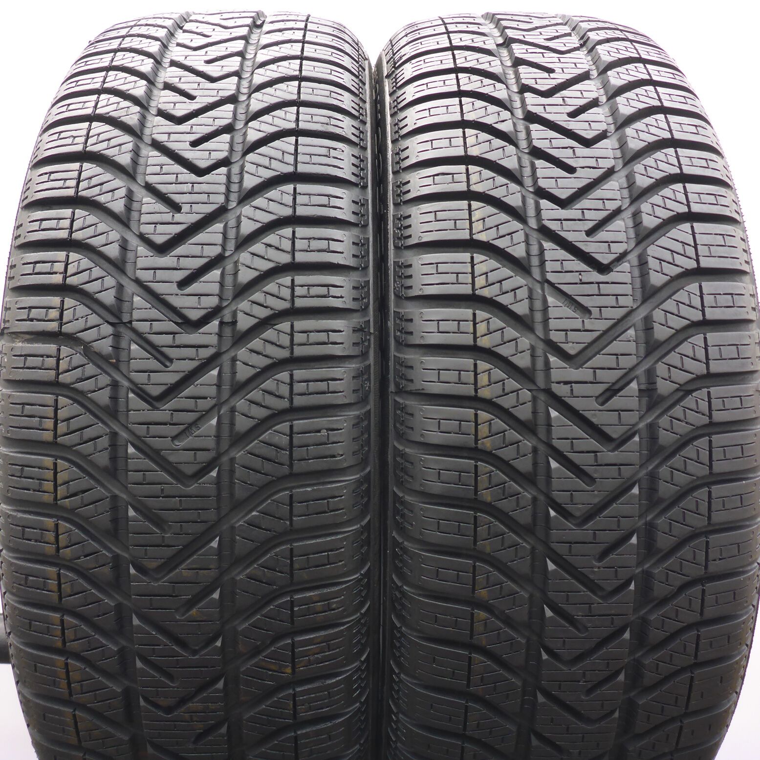 Opony 195/55/17 Pirelli 195/55R17 W210 92H Zimowe 2016, 2022 7,2-8mm