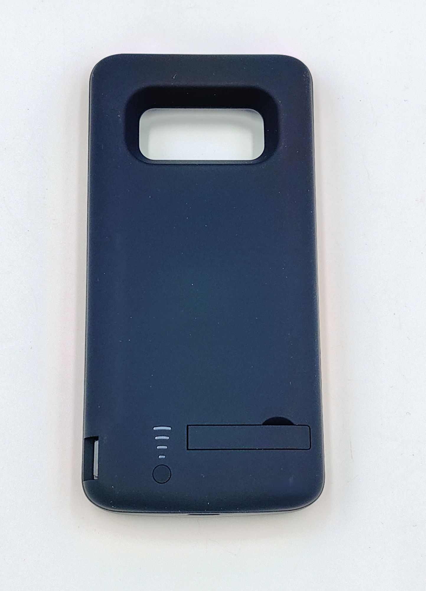 Etui z wbudowanym powerbank iem do Samsung S10e