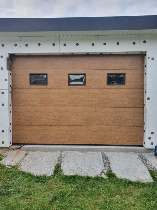 Automatyczna brama garażowa od producenta Jarmex.