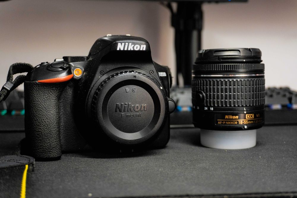 Aparat Nikon D3500 - APS-C + Nikkor 18-55 VR