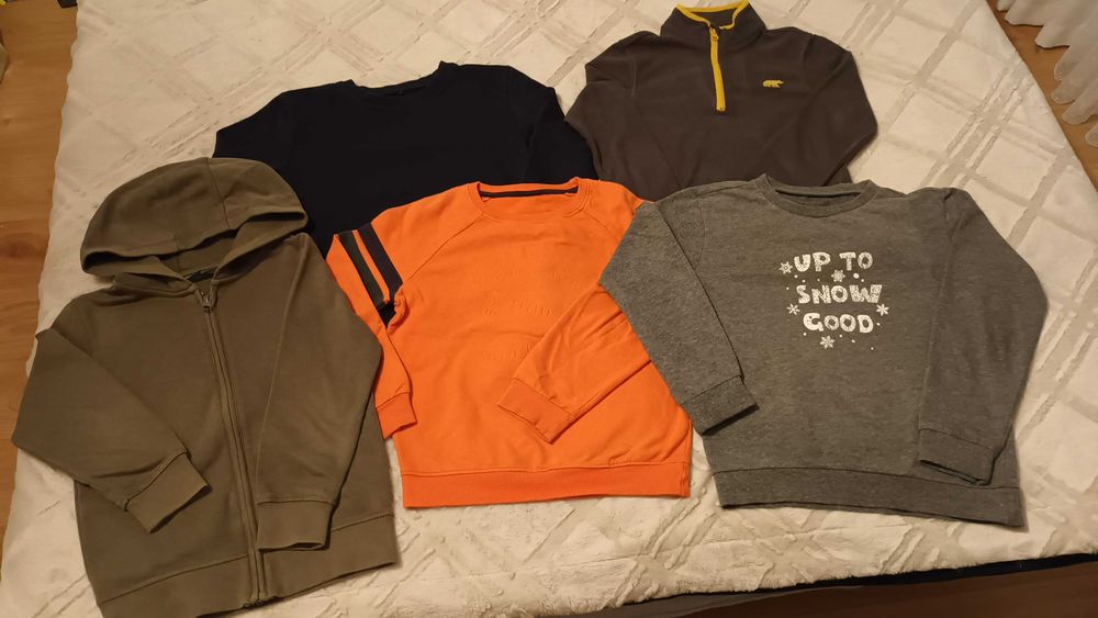 bluzy sportowe dla chłopca 122 cm 5 sztuk