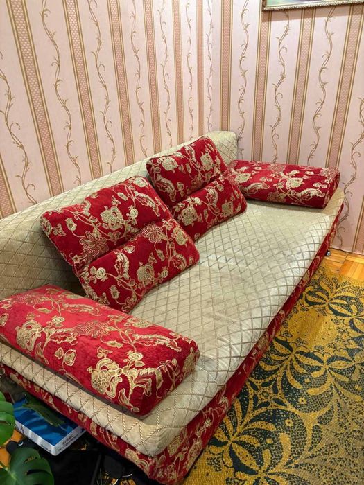 Продам диван еврокнижка