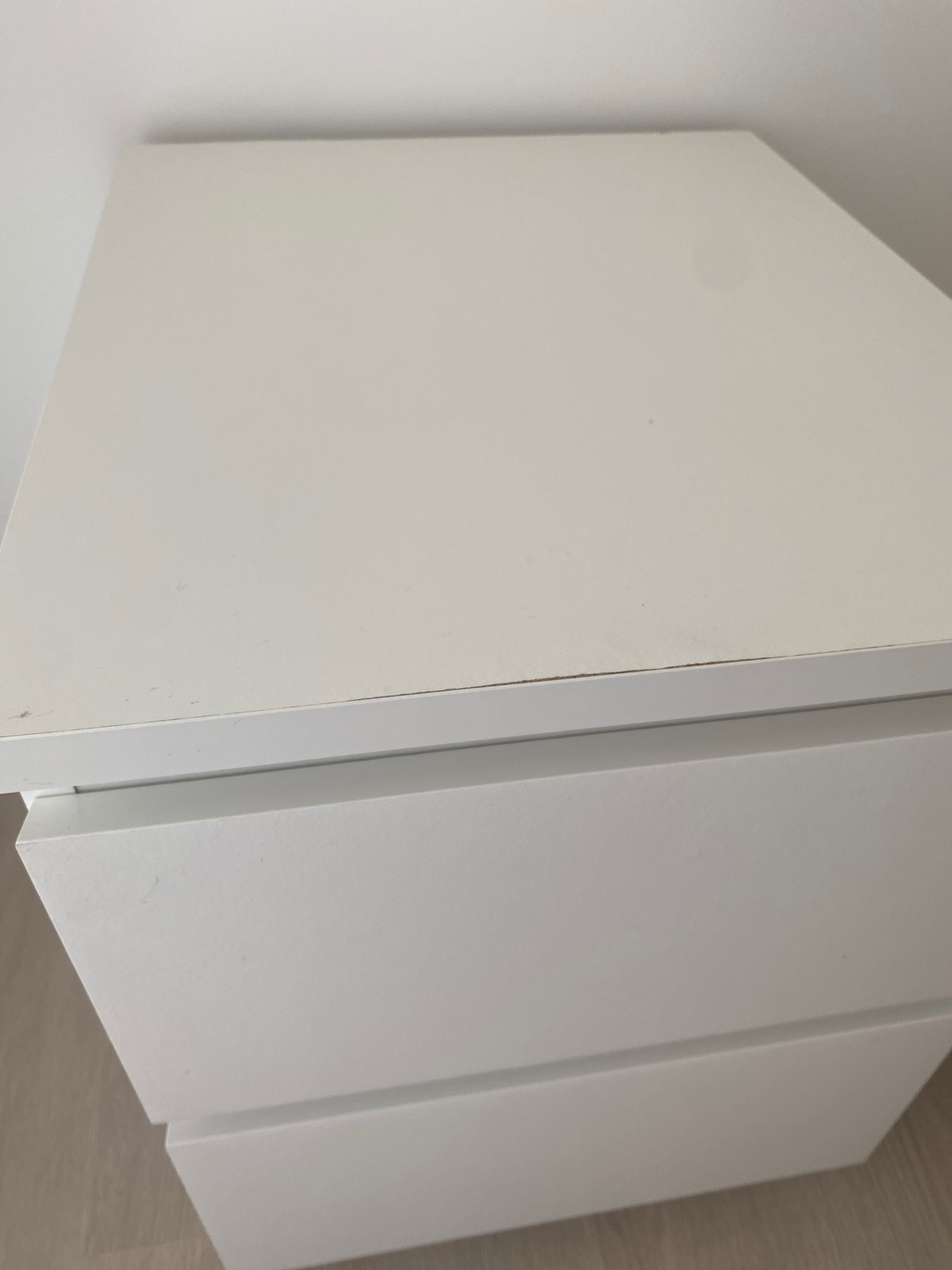 2 mesas cabeceira Ikea kullen branco