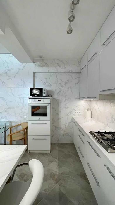 Оренда 2-кімнатної квартири Вул. Ділова, 22, метро Олімпійська,  58 м²