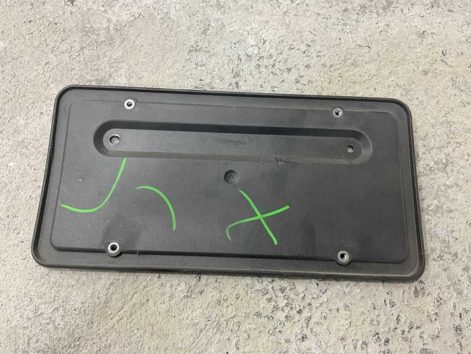 Подіум під номер задній Tesla Model 3/Y 18-25 Разборка Киев