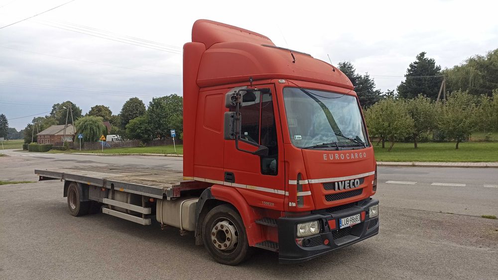 Iveco Eurocargo laweta 2004r.+ przyczepa tandem