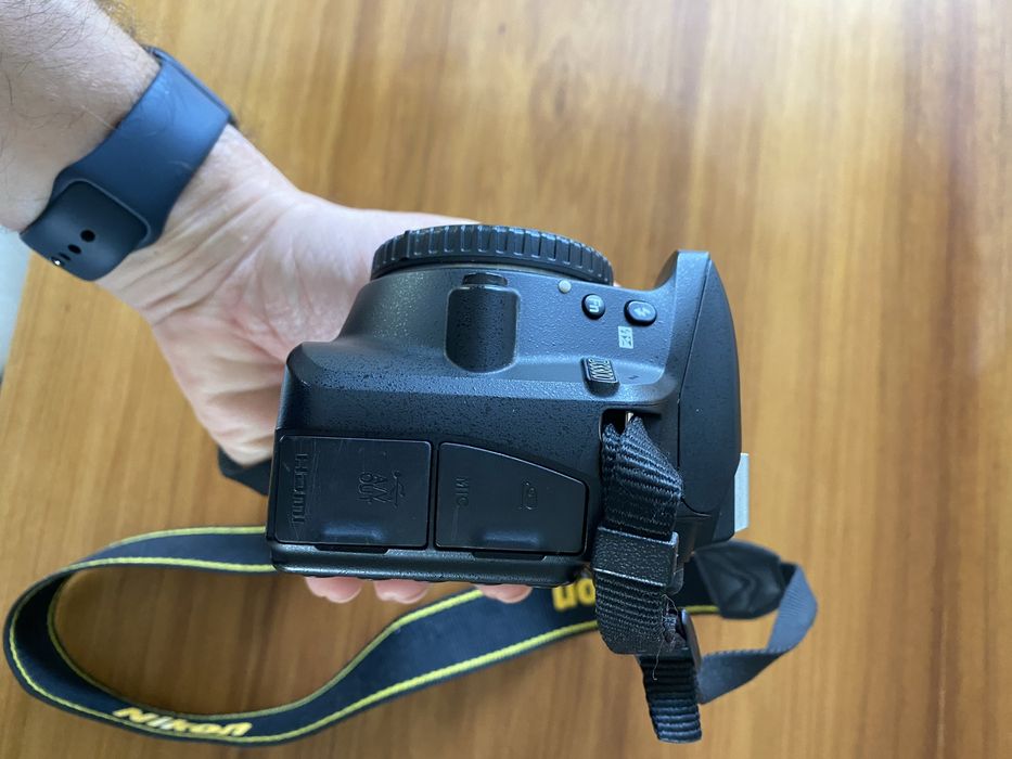 Máquina Fotográfica Reflex Nikon D3300 Corpo apenas