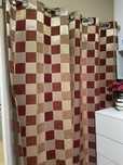 Cortinado + Varão (cortinado tons vermelhos e castanhos)