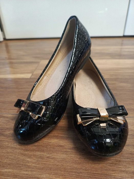 Baleriny lakierki 29
