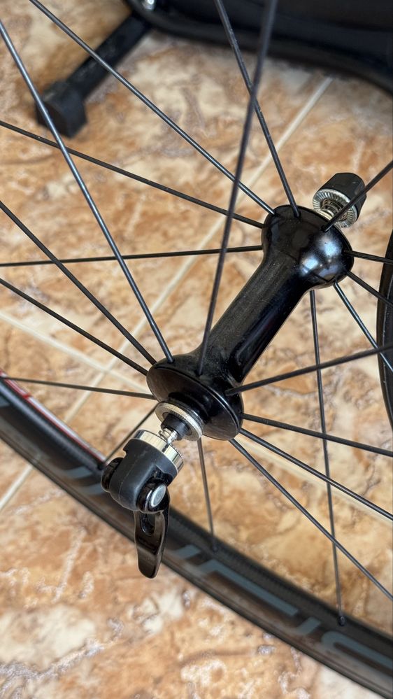 Rodas carbono TUFO