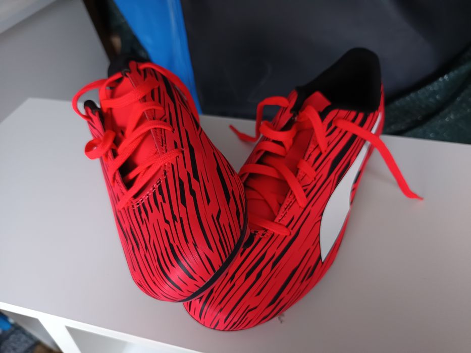 Chuteira de futebol PUMA Rápido III