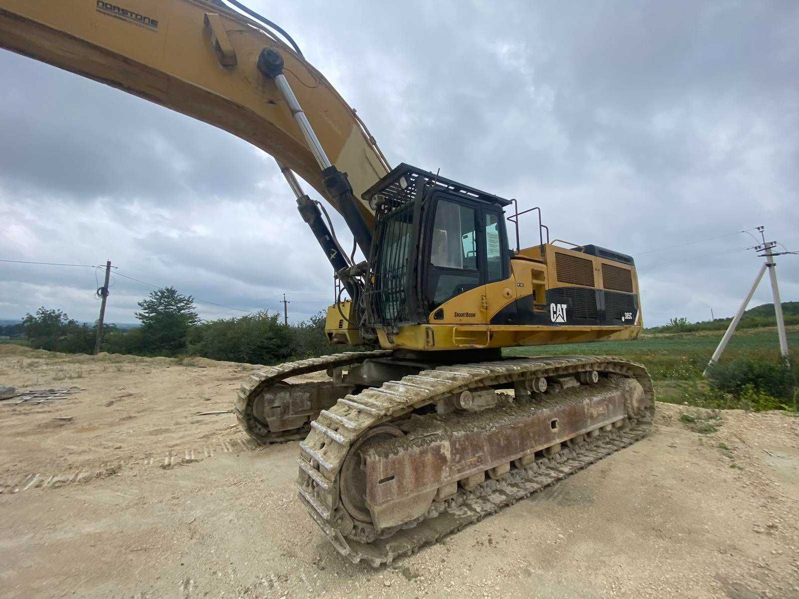 Продам екскаватор CATERPILLAR 385С