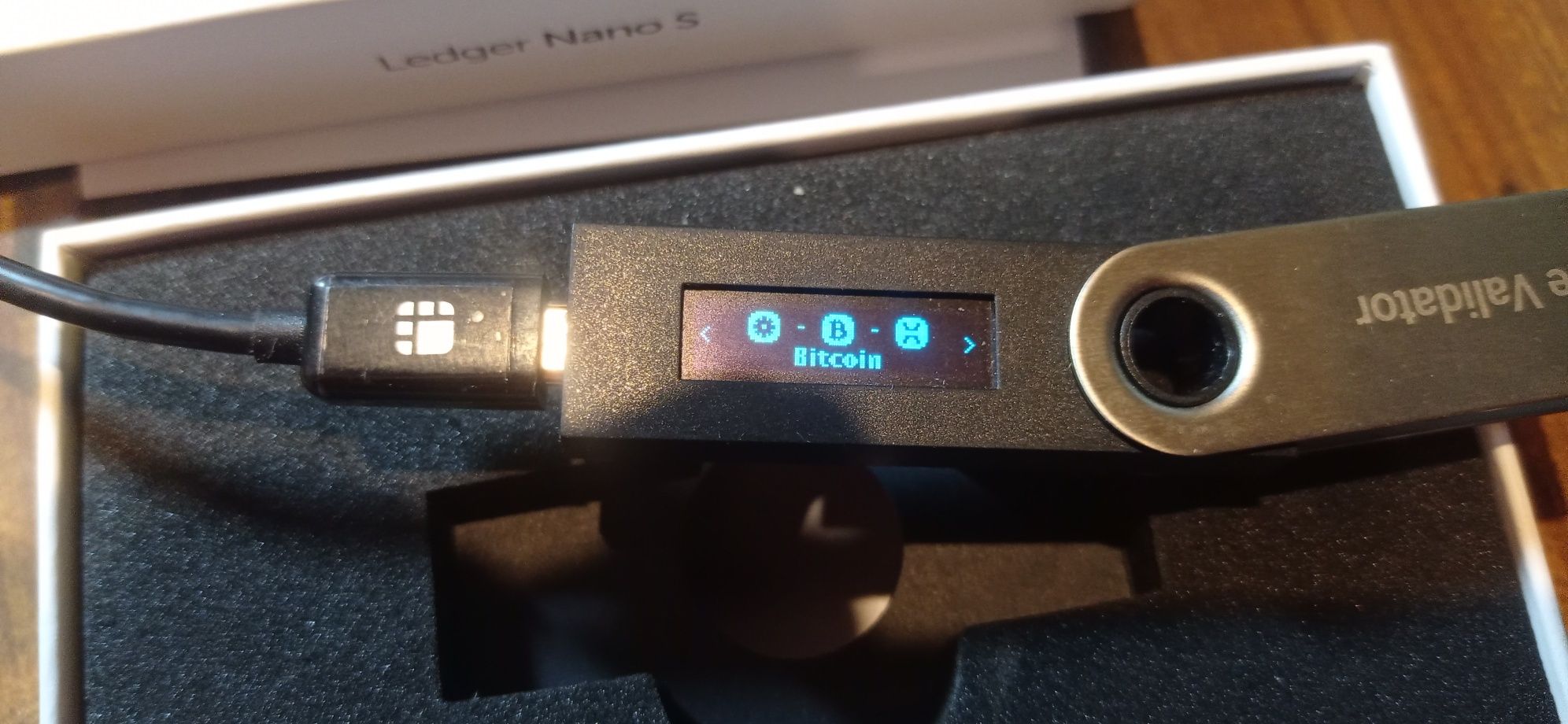 Portfel kryptowalut LEDGER NANO S