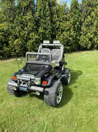 Jeep elektryczny peg perego 24v