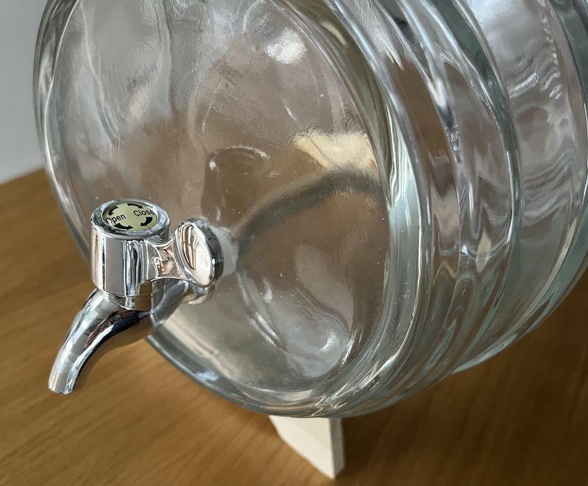 Beczułka beczka szklana szklo  4L na alkohol z kranikiem