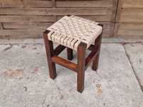Stołek drewniany z siedziskiem plecionym Handmade