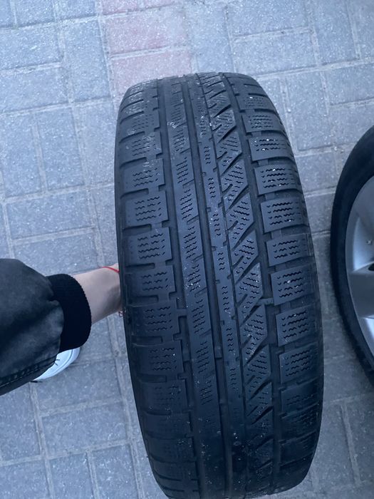2 całe koła do toyota yaris gen. II/ 2008 rok