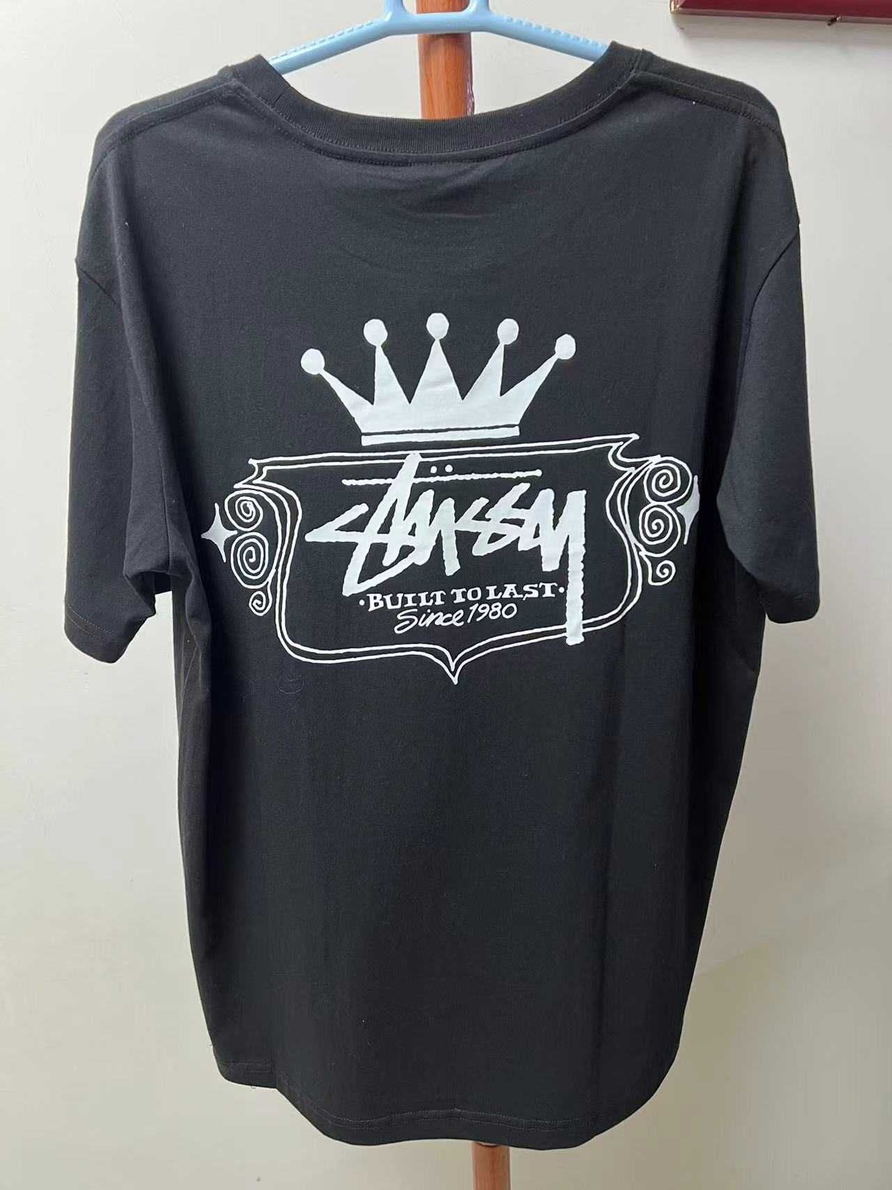 czarne krótkie rękawy stussy M