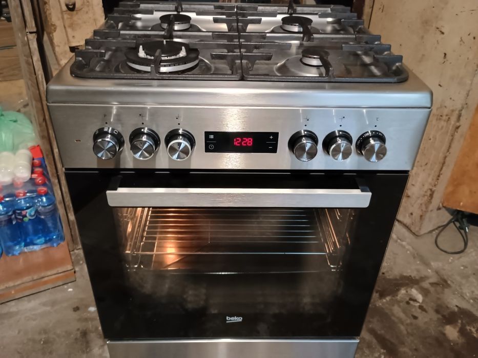 Kuchenka gazowo elektryczna Beko szer.60 FSMT61330DXT 2022
