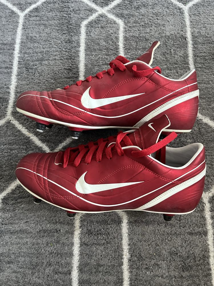 Czerwone Nike Vapor ll Pace SG 44