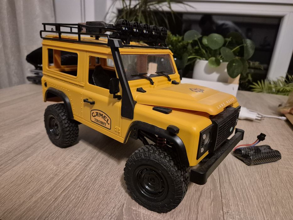 Terenowy Defender RC