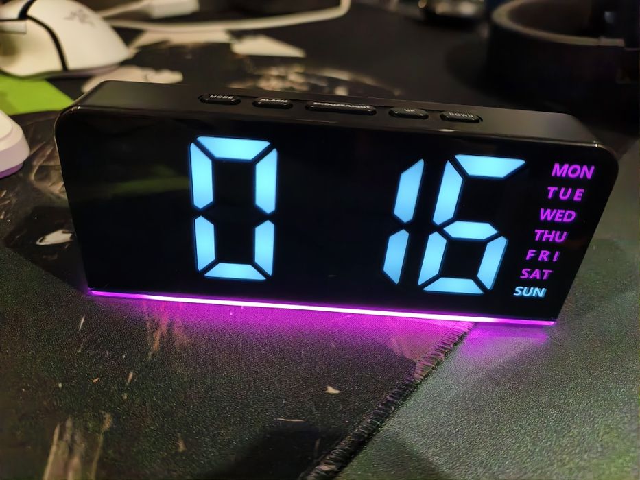 Настільний годинник