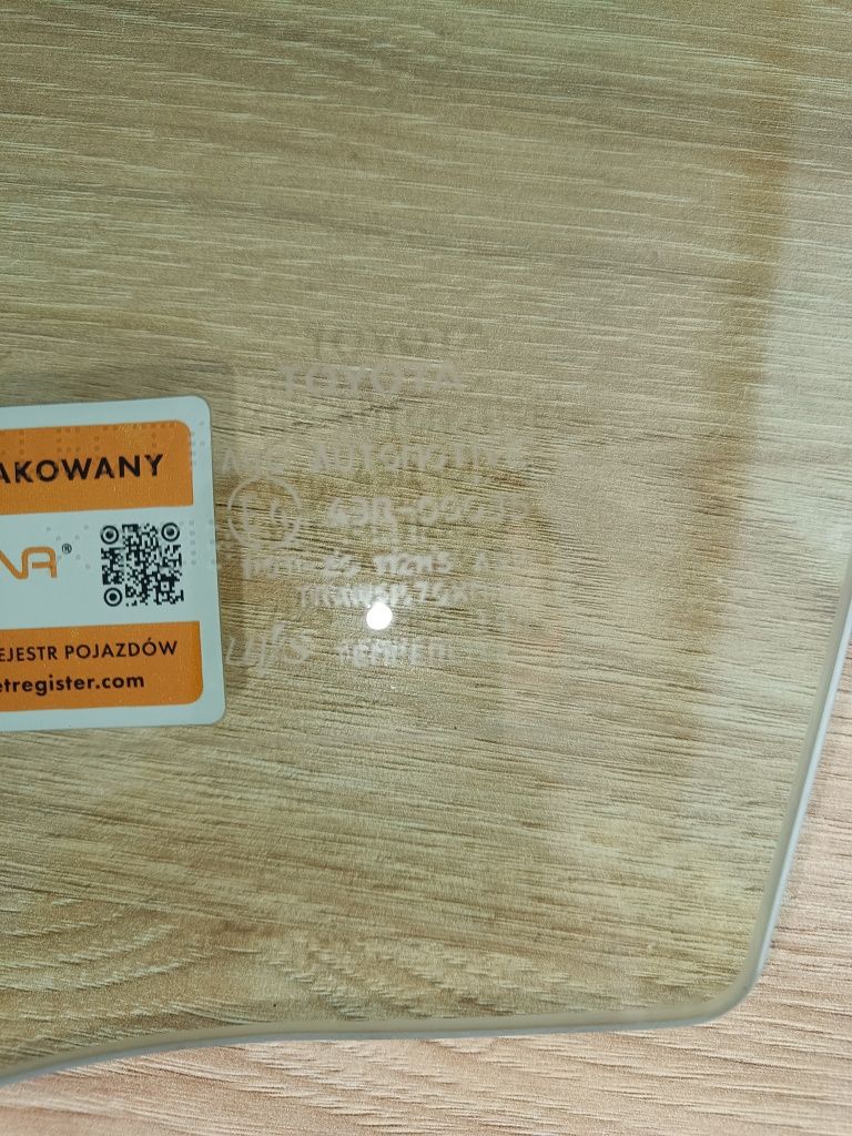 Szyby boczne przód Camry XV70 2019 - 2024 lewa i prawa, oryginalne