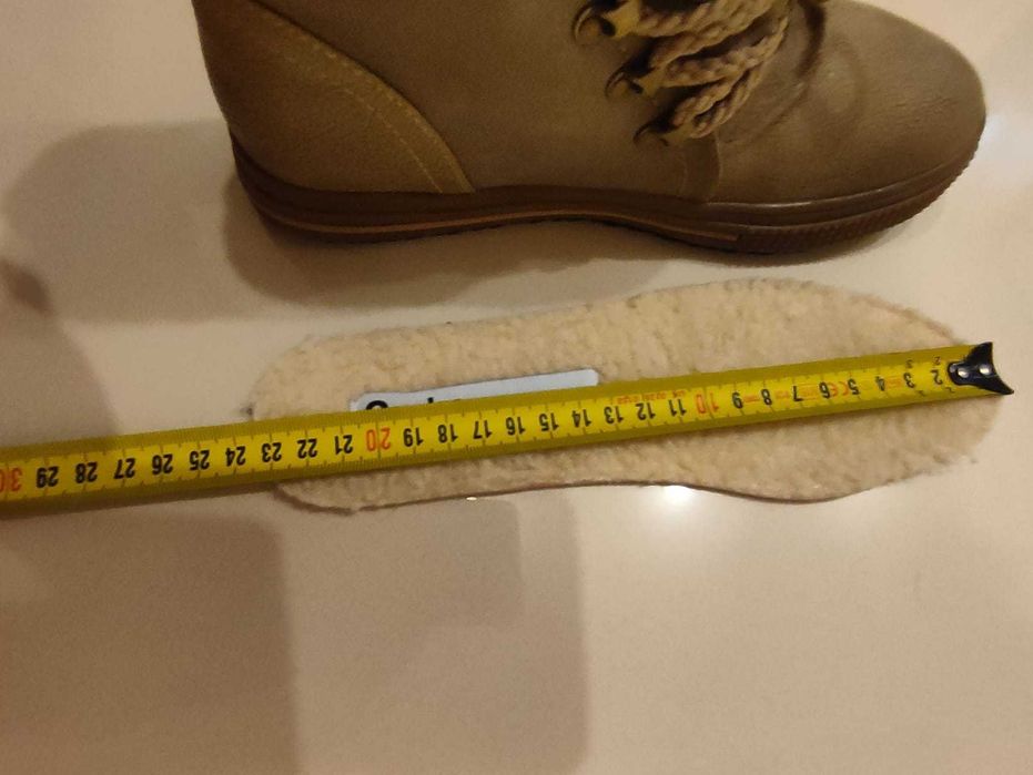 buty  damskie  Jesienno /zimowe   beżowe ocieplane   OKAZJA
