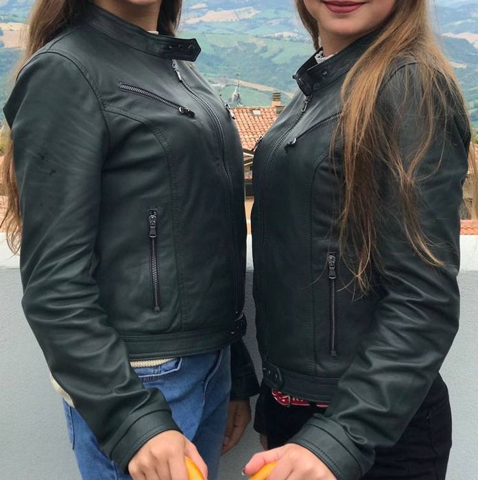 Темно-зеленая куртка из итальянской кожи