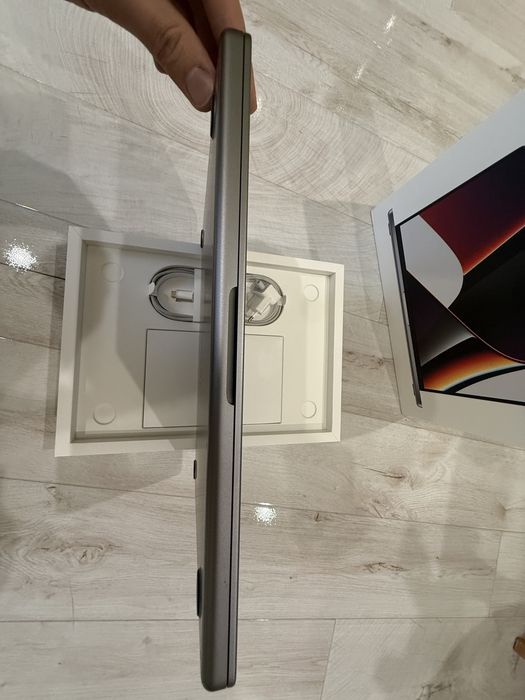 Apple MacBook Pro 14, 16/512GB, Space Gray with Apple M1 Pro 2021