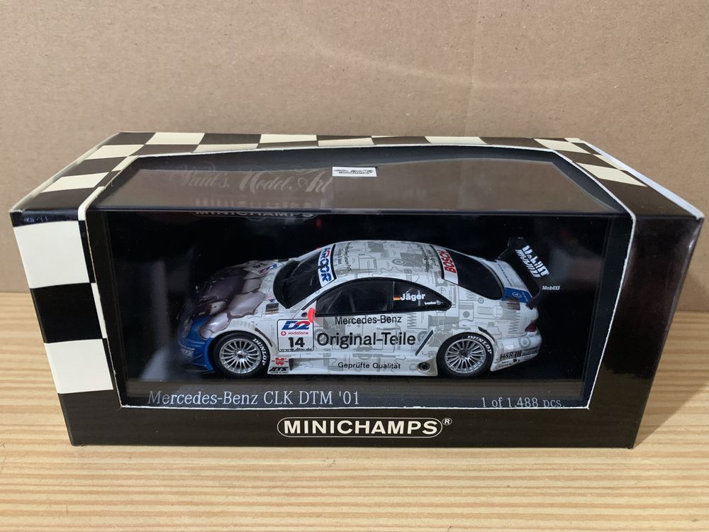 Miniatura 1/43 Minichamps - Mercedes