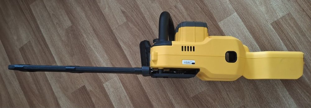 DeWalt DCCS672B 60V MAX