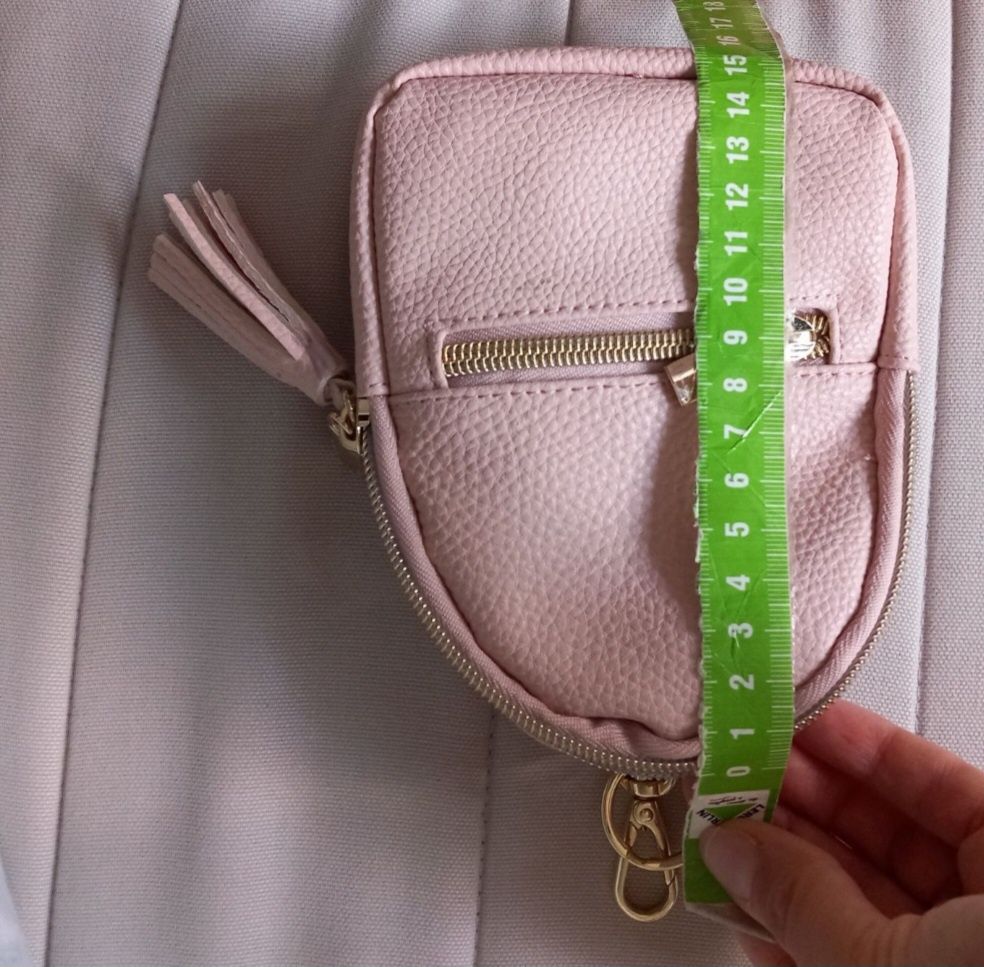 Portfel etui na kkucze nowy  H&M