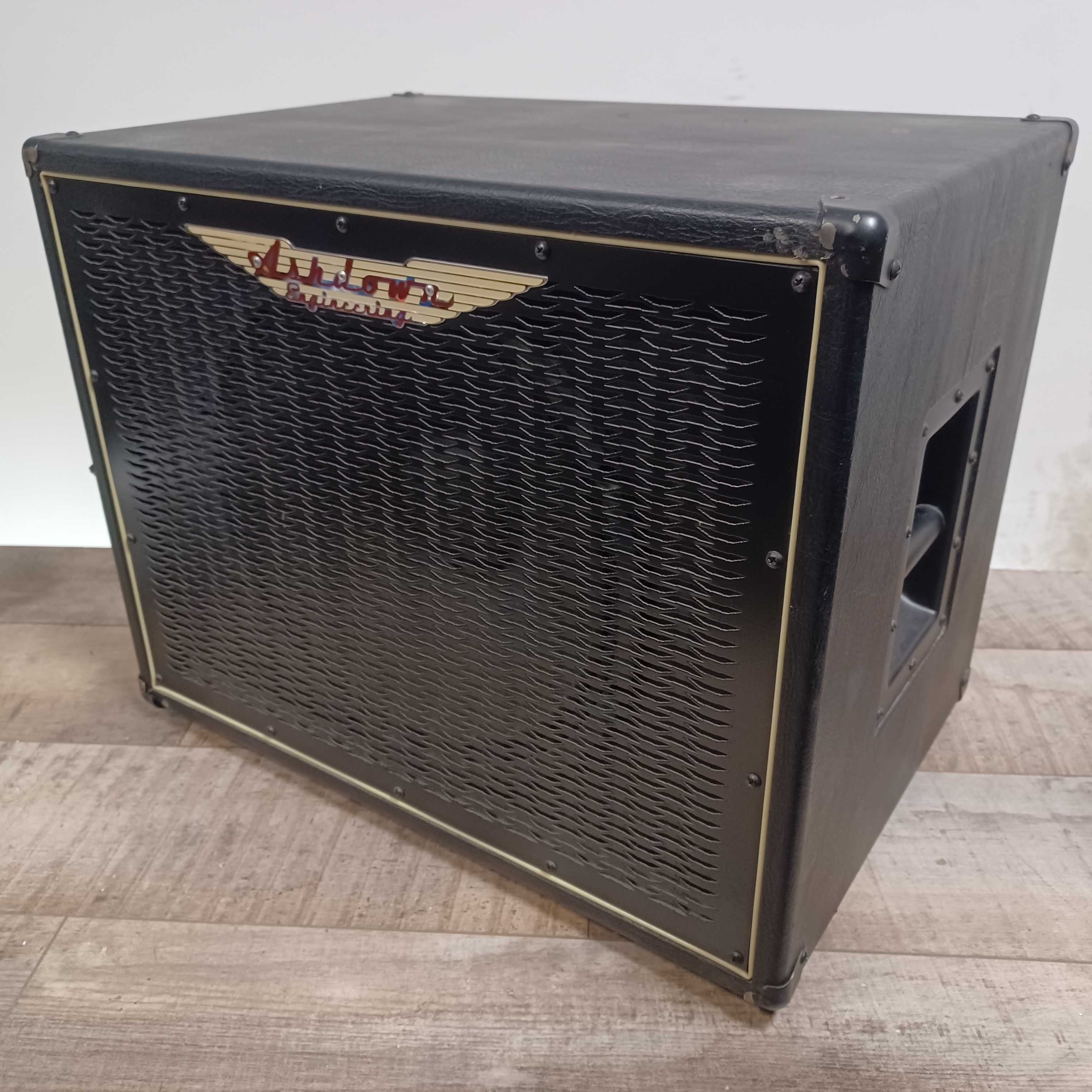 Ashdown ABM 115 kolumna basowa 1x15"