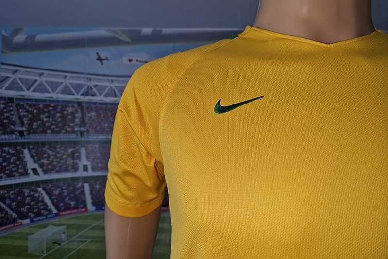 Brazylia C.B.F. Nike DriFit 2015-17 home size: XL-junior