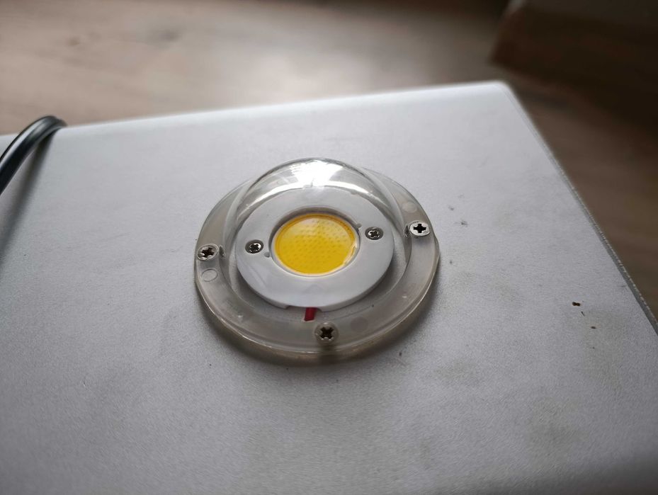 Lampa LED, naświetlacz do uprawy, przemysłowy, radiator, 4000 K