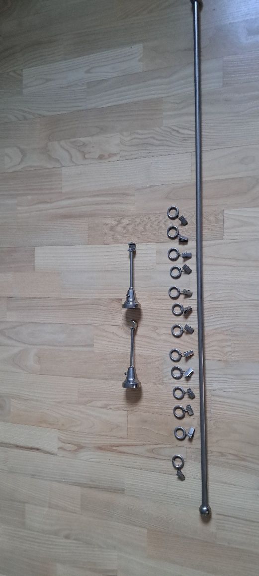 Karnisz metalowy pojedynczy, satyna, 103 cm, 13 żabek, drążek 16 mm