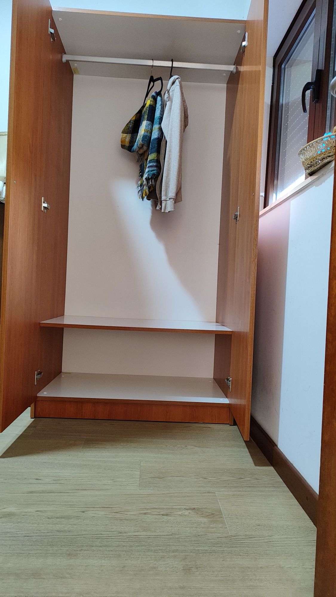 Vendo guarda roupa