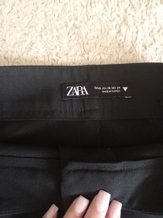 Спідниця від Zara