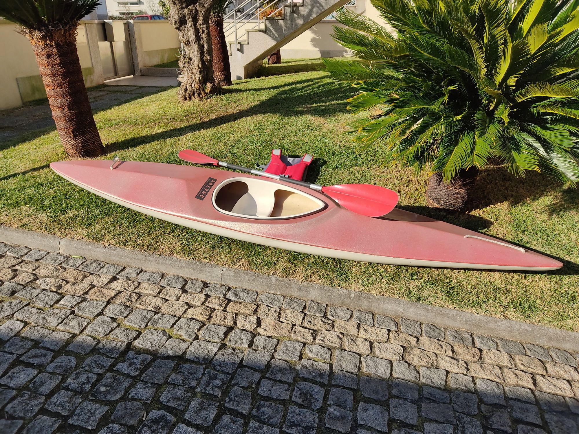 Canoa para criança