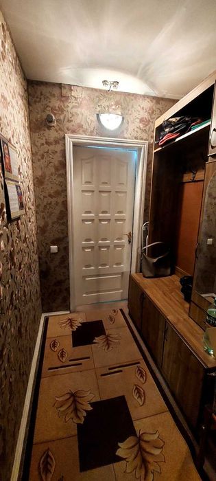 Здається 2х кімнатна в дружньому будинку на вул. Ахматовой