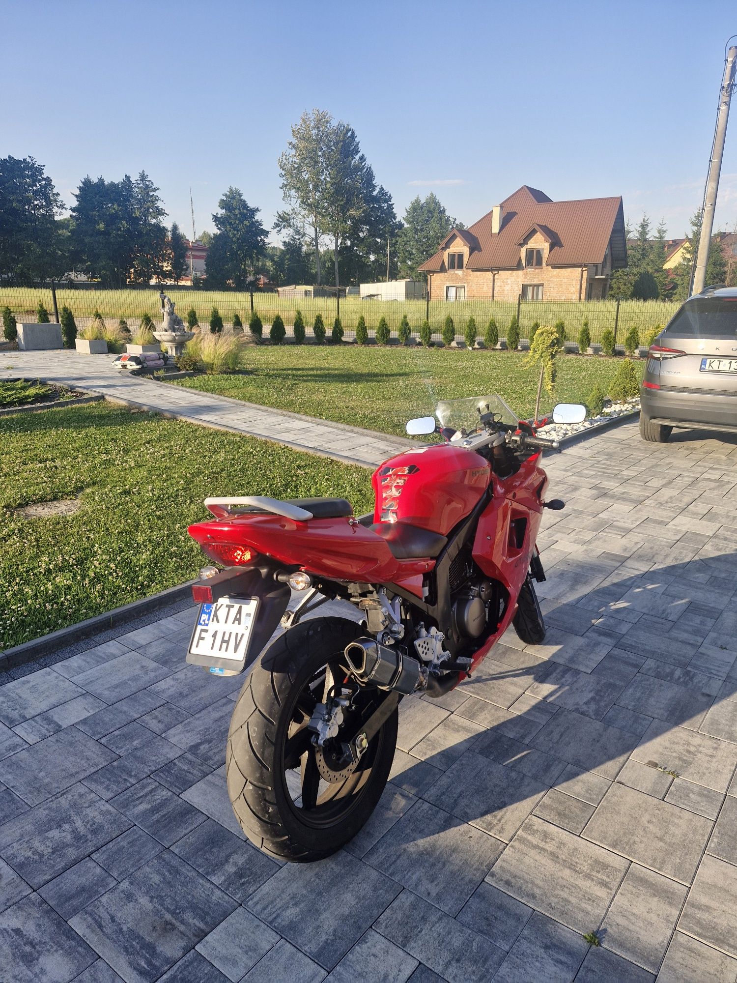 Hyosung GTR 125 V2