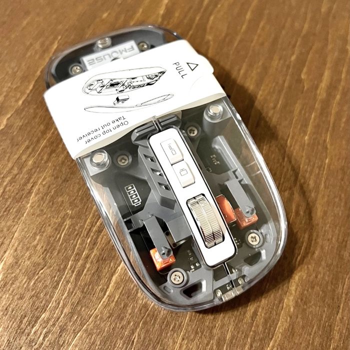 Компьютерная мышь прозрачная