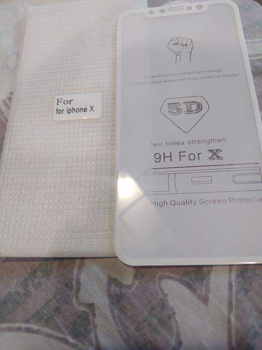 Продам чохол та скло для Iphone