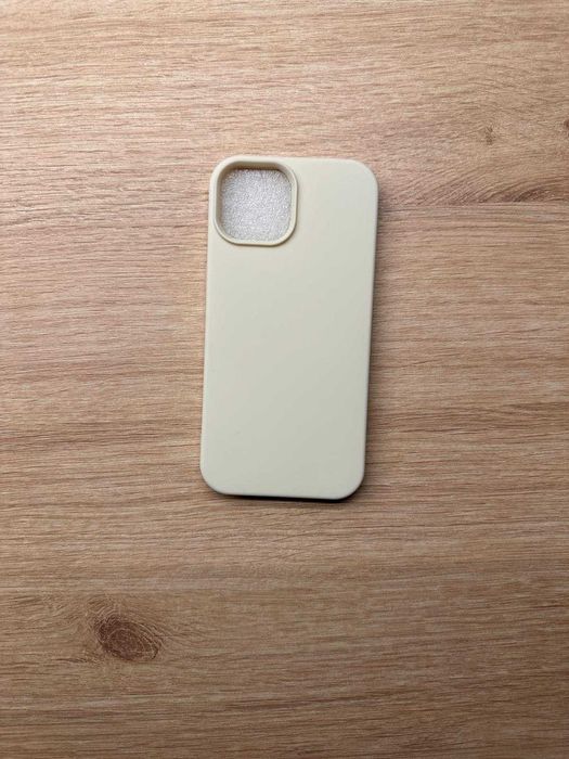 Beżowe Etui do iPhone 15 – elegancja i ochrona w jednym!