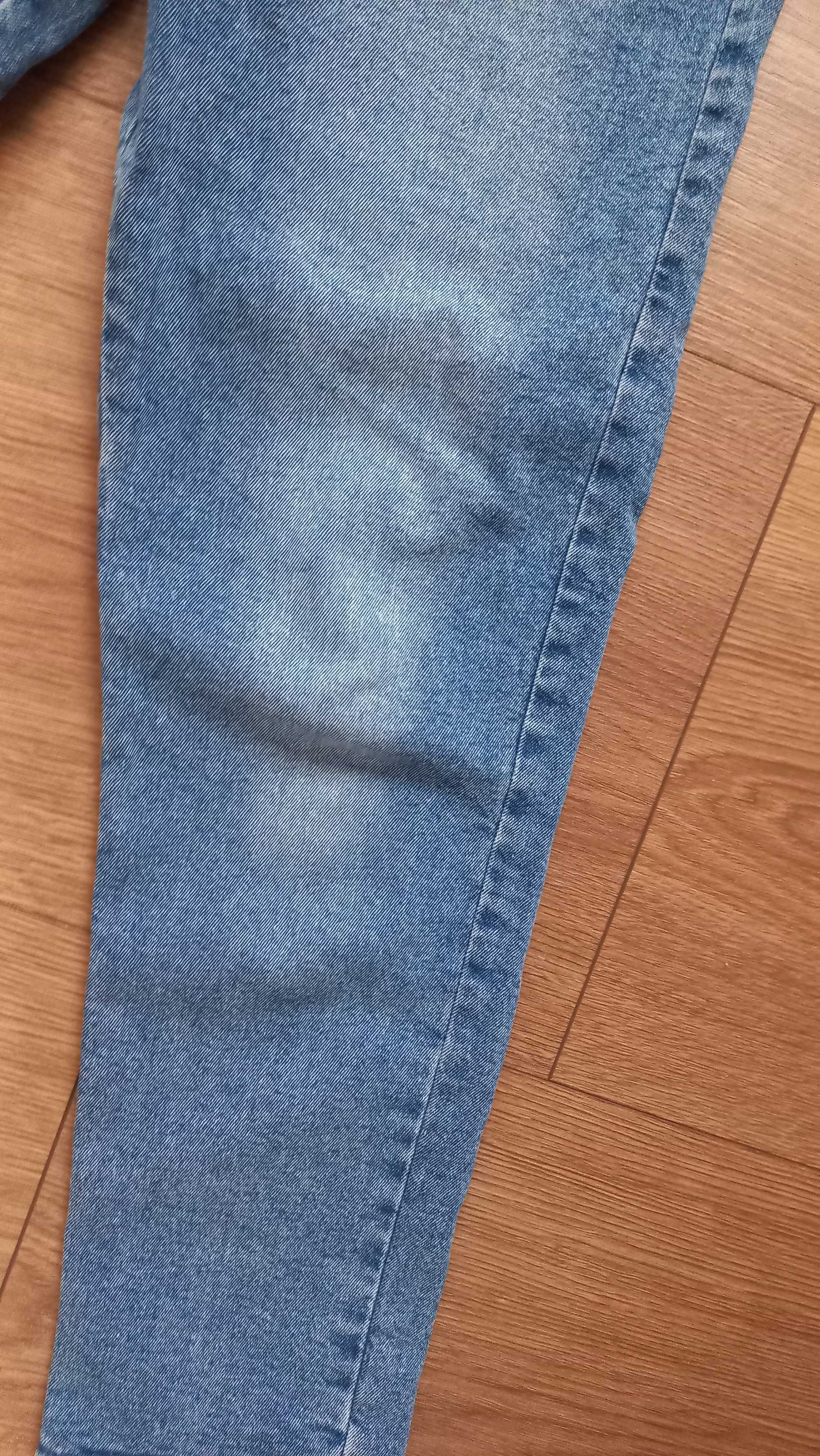 Spodnie dla dziewczynki jeansy stan idealny r.140